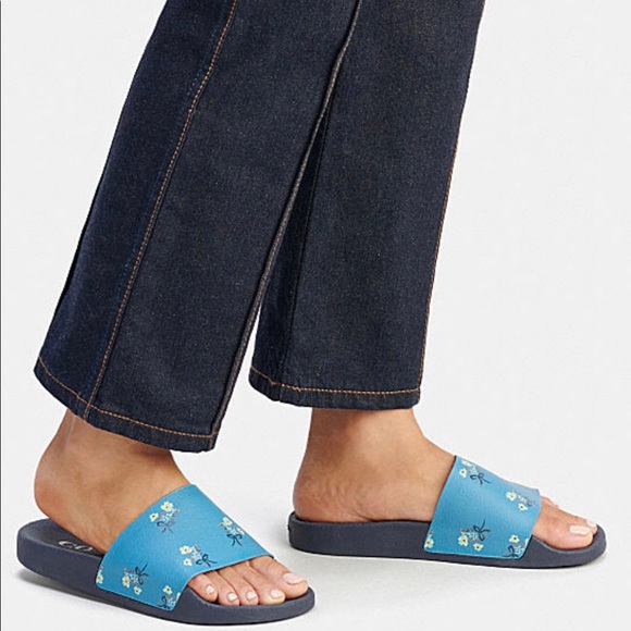 ❤️SOLD❤️Brand New Coach Slides Size 6 - Picture 4 of 4
